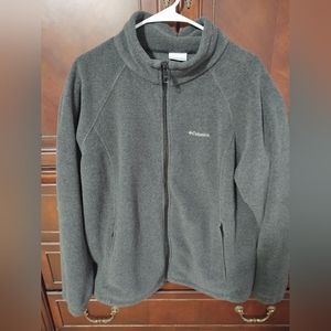 Women's Columbia fleece jacket